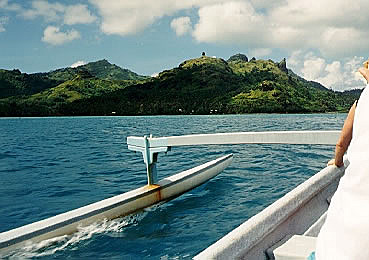 Seeing Huahine by outrigger canoe
